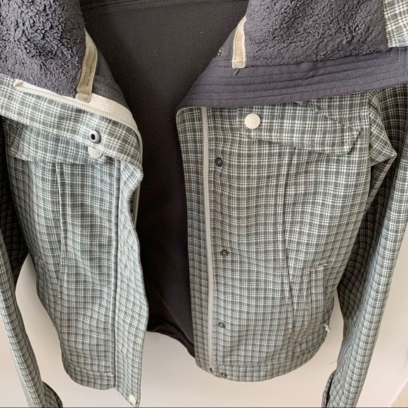 Women’s The Northface Jacket Sz S/P gray plaid - Picture 3 of 6